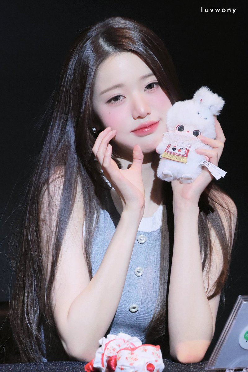 1uvwony's tweet photo. 260502 💖✨

#아이브 #IVE #원영 #장원영 #WONYOUNG #JANGWONYOUNG https://t.co/aijSZ1Em45