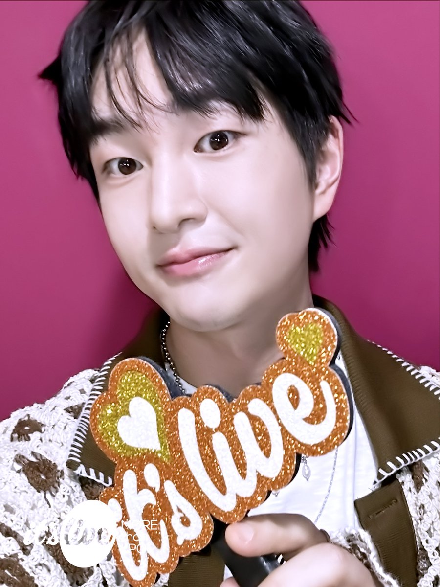 온유 #ONEW #オニュ@SHINee @ONEW_GRIFFIN 온유 #ONEW #オニュ@SHINee @ONEW_GRIFFIN