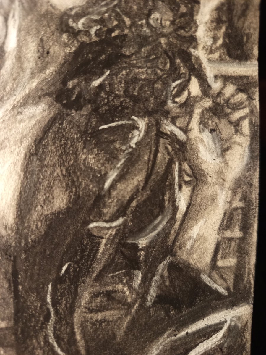 ChildhoodPlan's tweet image. #charcoal #portraitart #blackandwhite link.dolap.com/gvn0rr