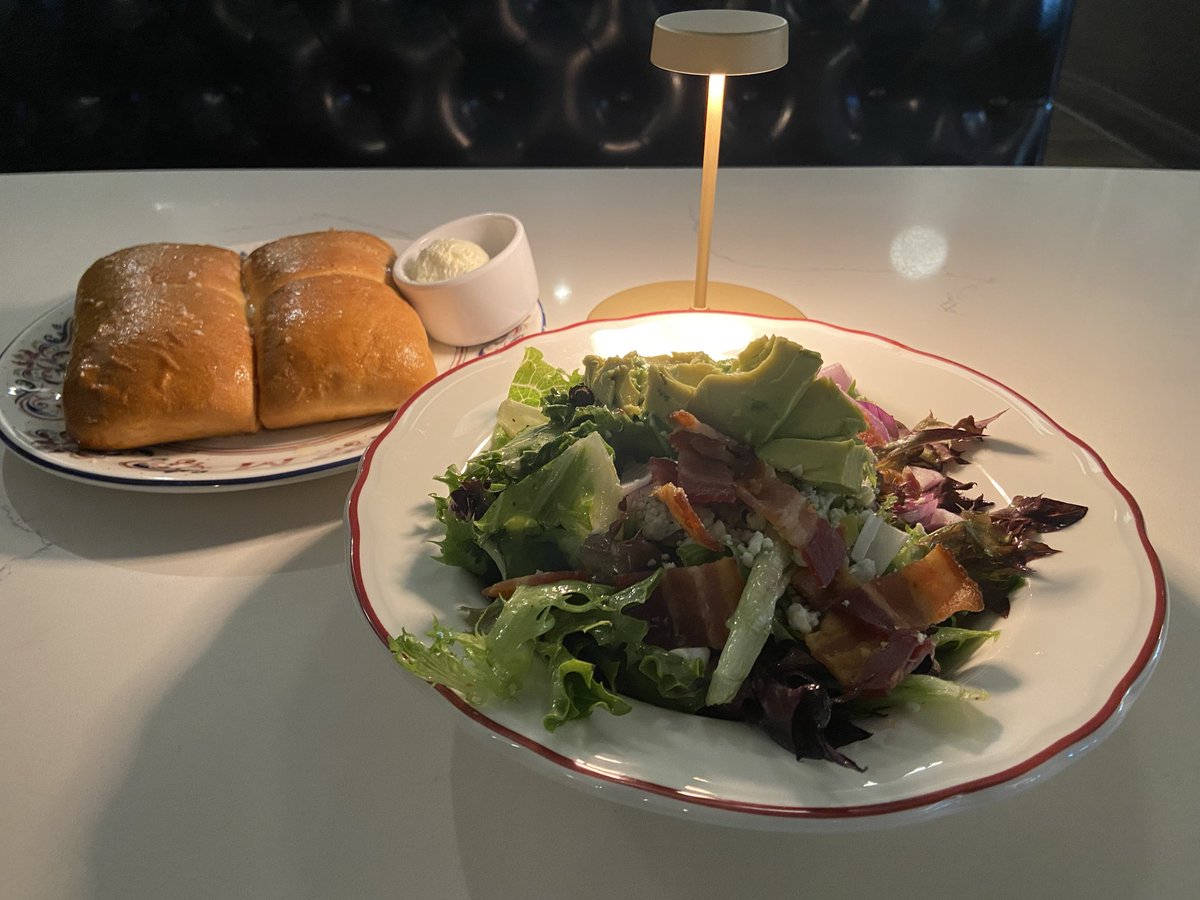 RevIsaacHayes's tweet image. Finally got a chance to spend a day doing absolutely nothing, but eating and binge watching. #SelfCare #MeTime #WorkLifeBalance