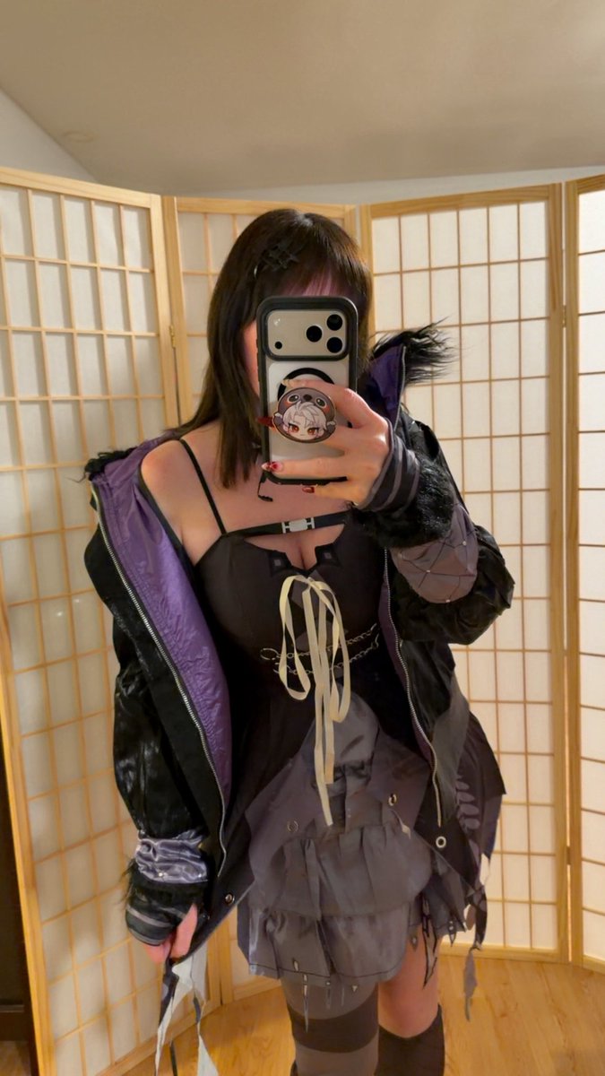 shine_maiden's tweet image. Happy Birthday Shiori Novella 🖤 I can’t wait to fully cosplay you soon ツ

#hololiveen #ShiorinSketch