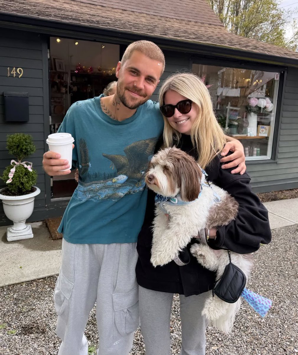 BIEBER__ENERGY's tweet image. ♥️♥️
Justin com fans 
#justinbieber
