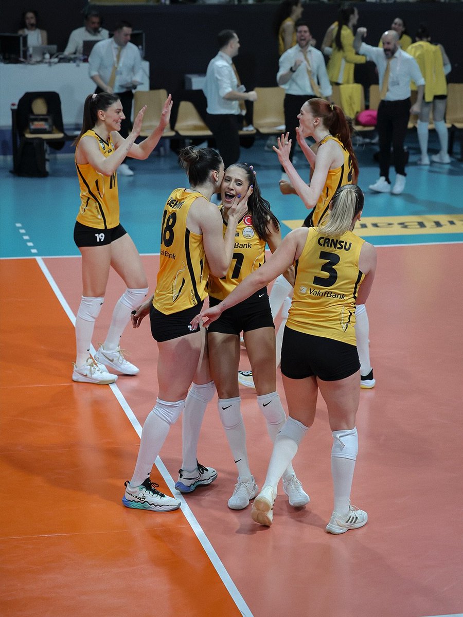 Vsever 2.0 🏐 tweet media
