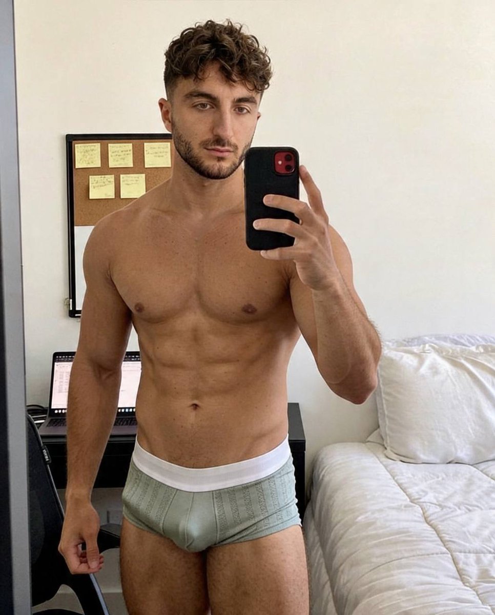 JanneHeifetz's tweet photo. What should I post next? 1 or 2? 😜 https://t.co/BjokeugdJh