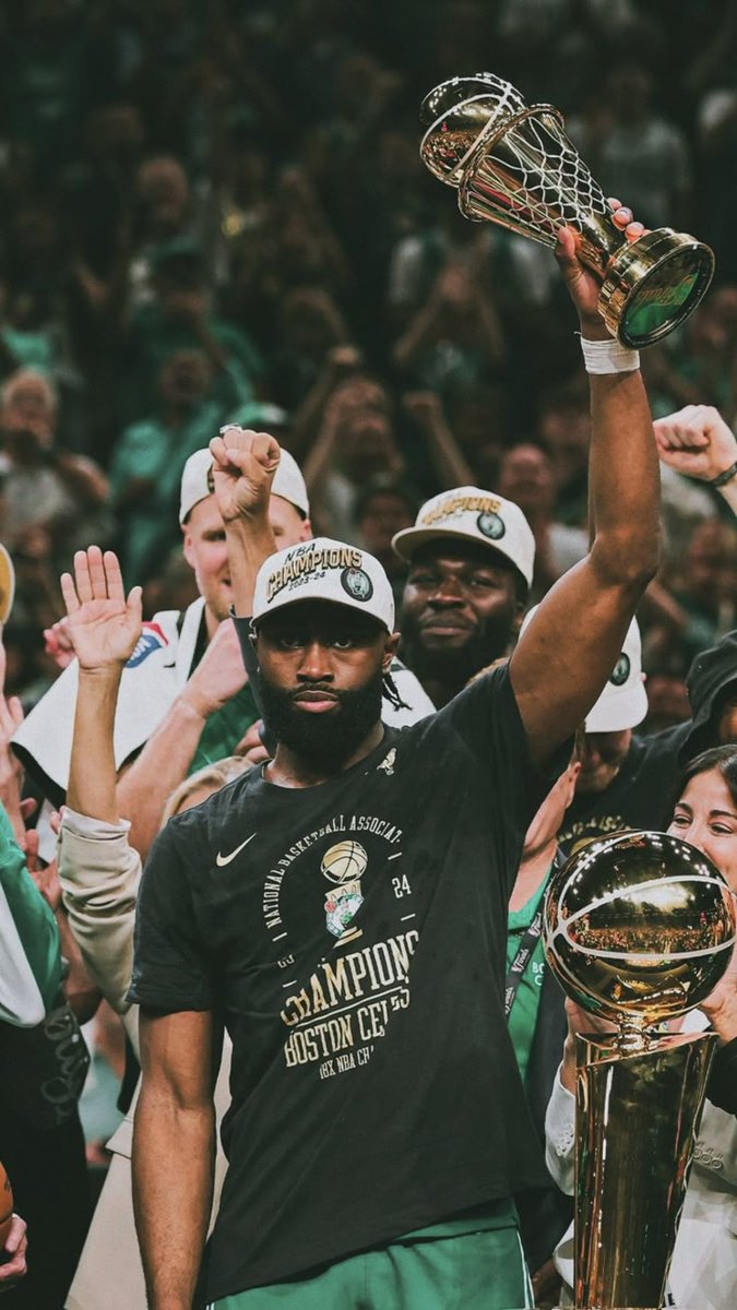 dailycelticsbr's tweet photo. Estão pedindo para te trocarem, 7.

Estão falando que não precisam de você, 7.

Acham que você é uma eterna segunda opção, 7. 

A vida te deu uma chance.

Como você vai responder, 7? https://t.co/Nz8QFJFw87