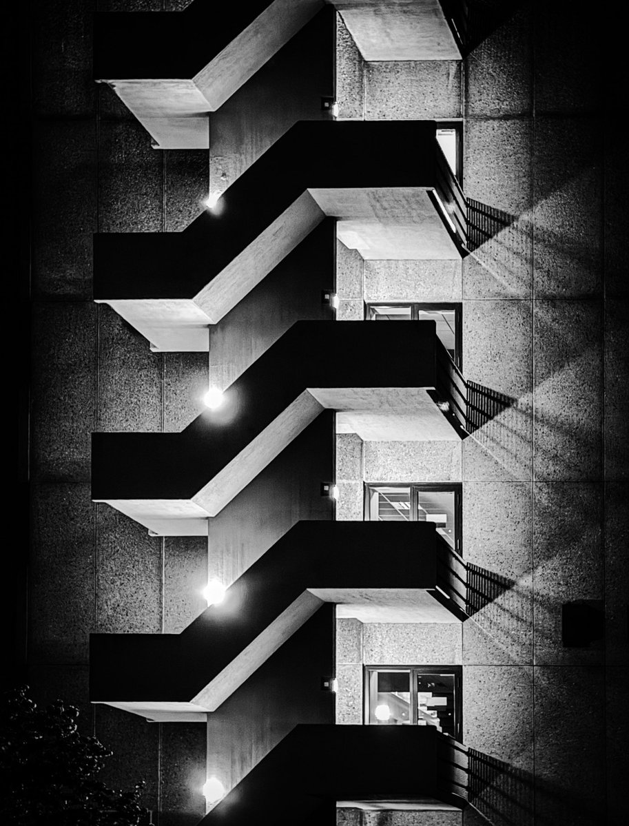 casakleinhuis's tweet image. Stacked staircase

#blackandwhitephotography #light #abstractart #zwolle #netherlands