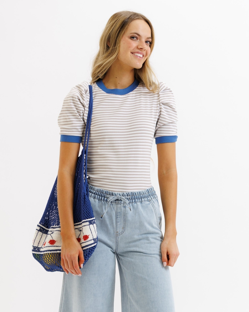 amomentofnow's tweet image. Ready for blue skies? Our Blue Skies Ahead Top is here with short gathered sleeves and a cozy cotton-spandex blend. Get it now at amomentofnow.com/products/blue-… #SpringFashion #NewArrivals #CottonTop #CrewneckStyle #EverydayStyle