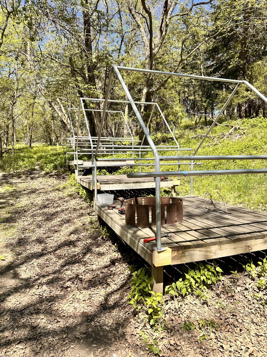 TransworldBAC's tweet photo. Volunteer work project with #Rotary Club for Camp Cedars, #BoyScouts camp replacing old tent frames with new ones https://t.co/zhD3Ie9GDC
