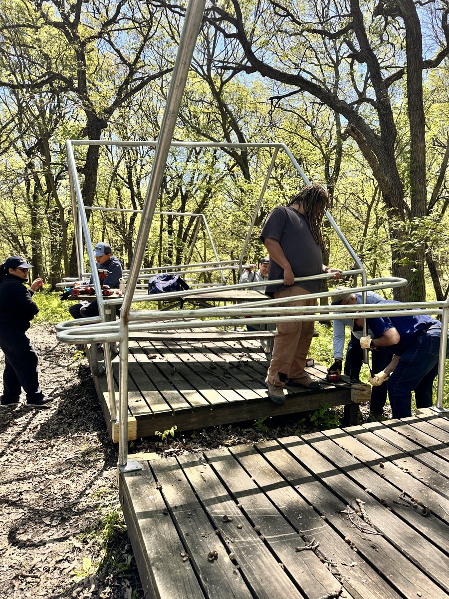 TransworldBAC's tweet photo. Volunteer work project with #Rotary Club for Camp Cedars, #BoyScouts camp replacing old tent frames with new ones https://t.co/zhD3Ie9GDC