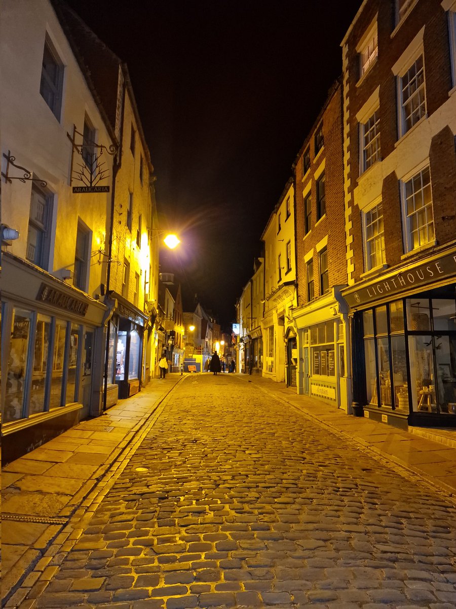 whitby_wanderer's tweet photo. 📷 Tonight 10.45pm | 02.05.26 | Church Street | Whitby
#whitby #saturdaynight #whitbygothweekend #May2026 https://t.co/GPgbKpotN7