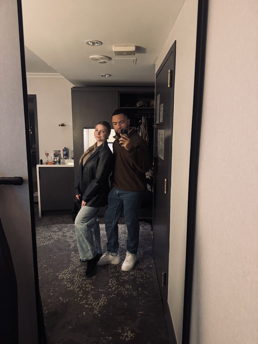 jmnync's tweet image. A Night in New York 
#yankees #newyork