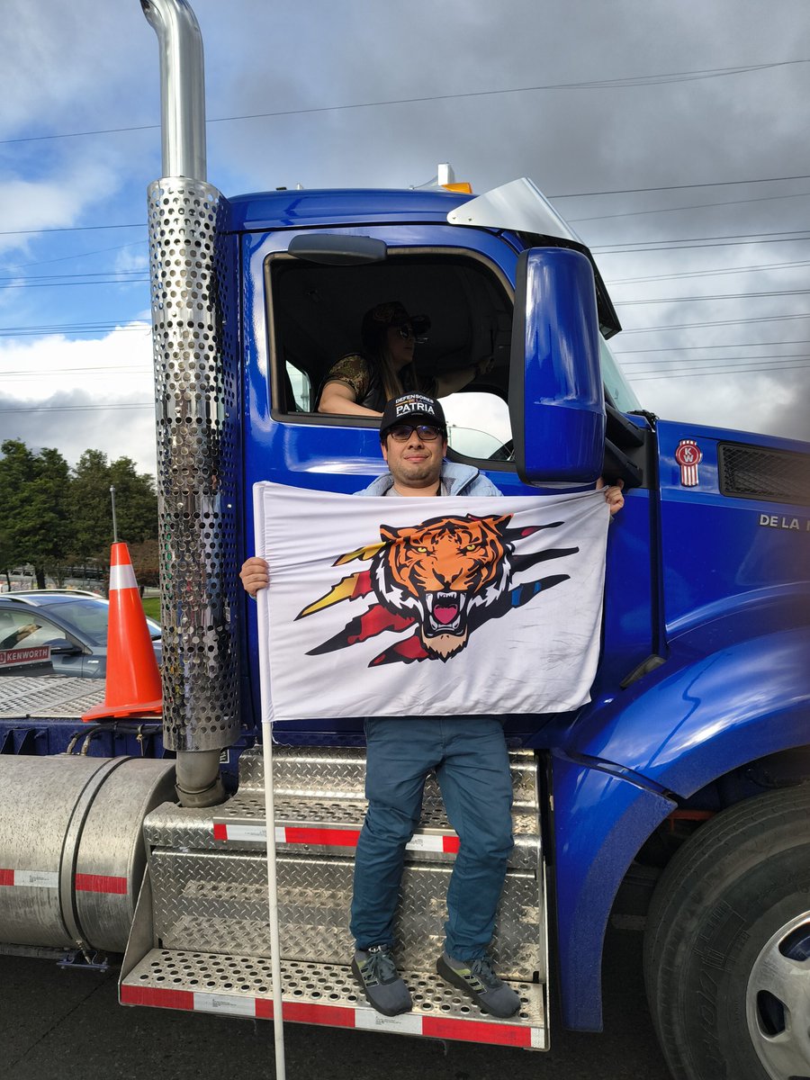 #TransportadoresConElTigre #FirmePorLaPatria <a href="/ABDELAESPRIELLA/">Abelardo De La Espriella</a>  #ElTigreEnPrimera