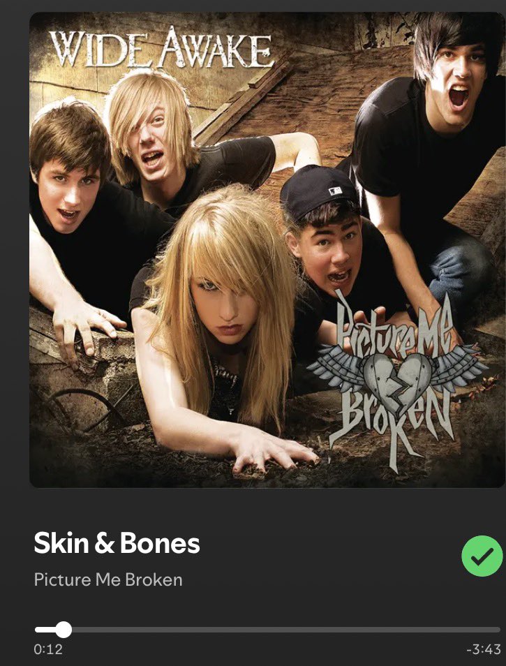emo white boy tweet media