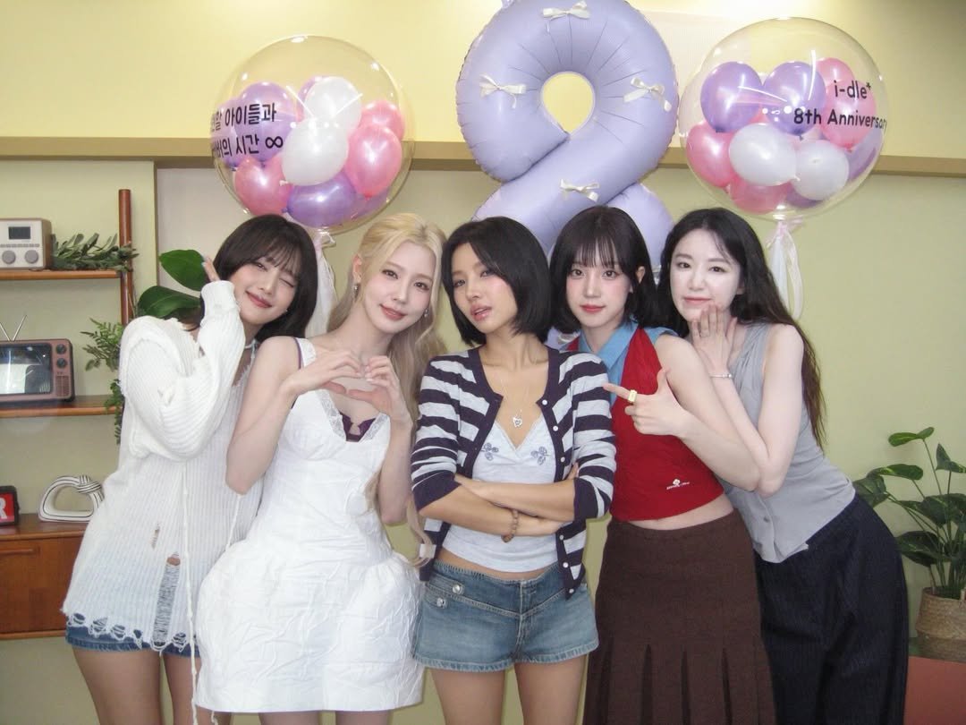 MiYeon France tweet media