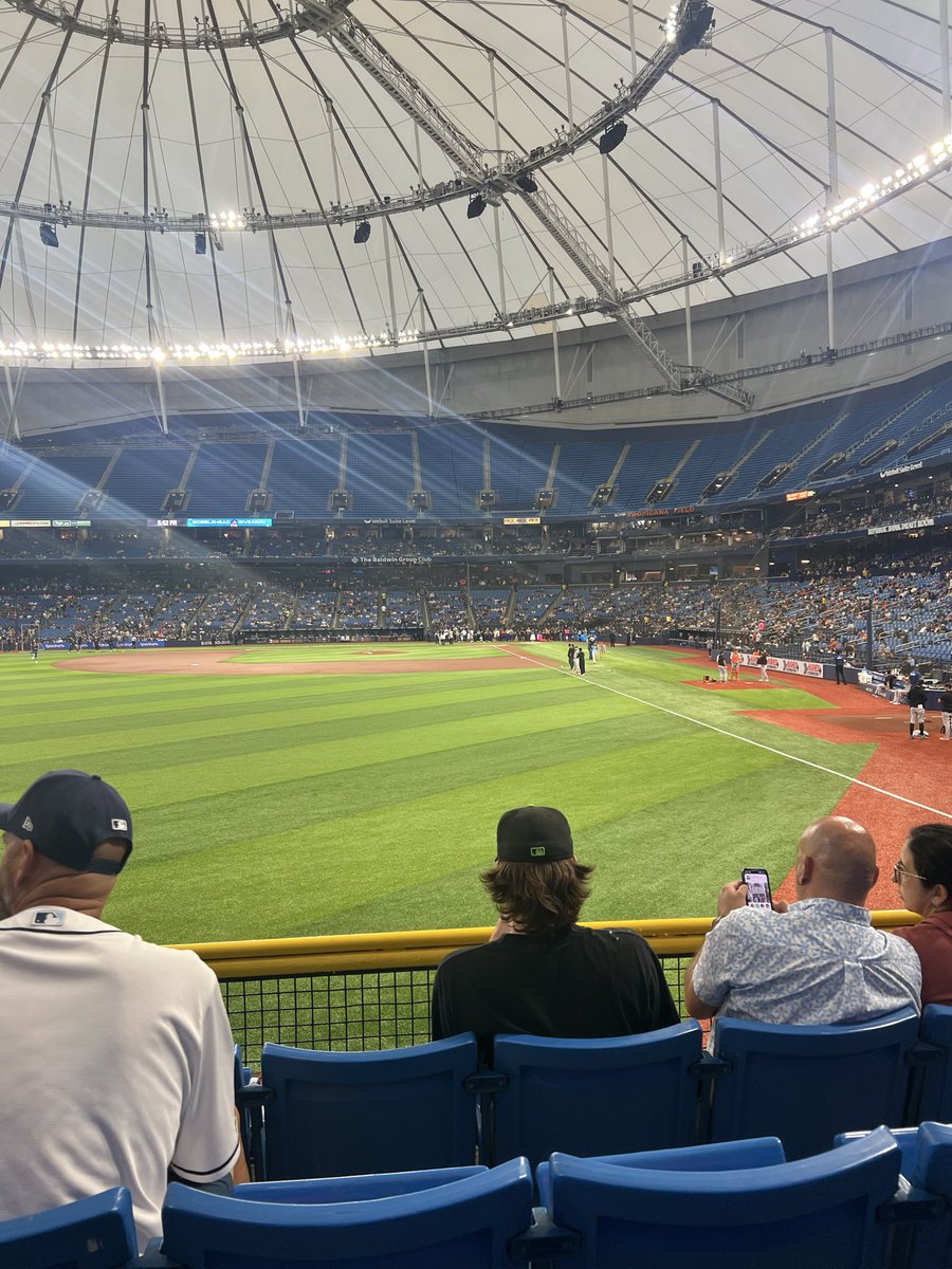 usf08ATC's tweet photo. Go Rays #raysup https://t.co/CfWYuM2EIH