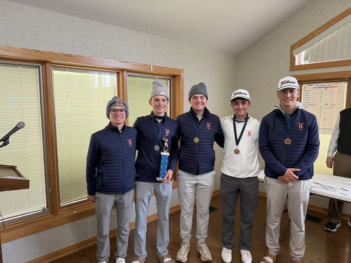 johnaskelton's tweet photo. Raiders win the 2nd in a row today at Chestnut Hills, Canterbury Inv. A great 295 in some unseasonable weather! 
Conn 72 🥇
Schooler 72 2nd
Towles 75 3rd
Wendt 76 5th
Marshall 83 https://t.co/RbCr2iixhq