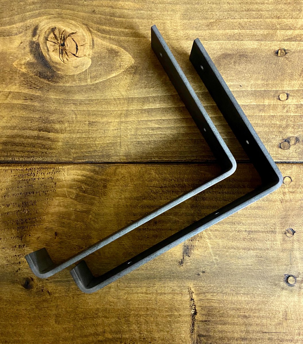 LakesFurniture's tweet image. The "Coniston" Chunky Reclaimed Wood Shelf with Industrial Brackets | Custom Length &amp;amp; Finish tuppu.net/d6e284d8 #chocolate #lakedistrict #greetingscard #rusticfurniture #housewarming #shelving #handmadefurniture #homeoffice #HeavyDutyShelf