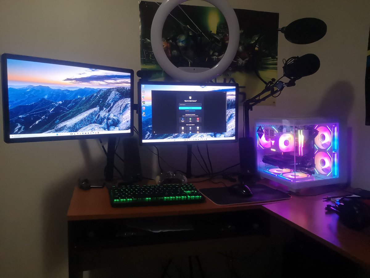 TheScapMan's tweet image. Oh, the sexiness! The 32GB RAM. The RTX 5050...those RGB x6 fans baby! **WOO!** Oh yuh, we are so back.

You are the ones who made this possible!

Project: "Darkflash" is complete

#computer #upgrade #Ryzen5 #AMD #GeForce #NVIDIA #tech #pcgaming