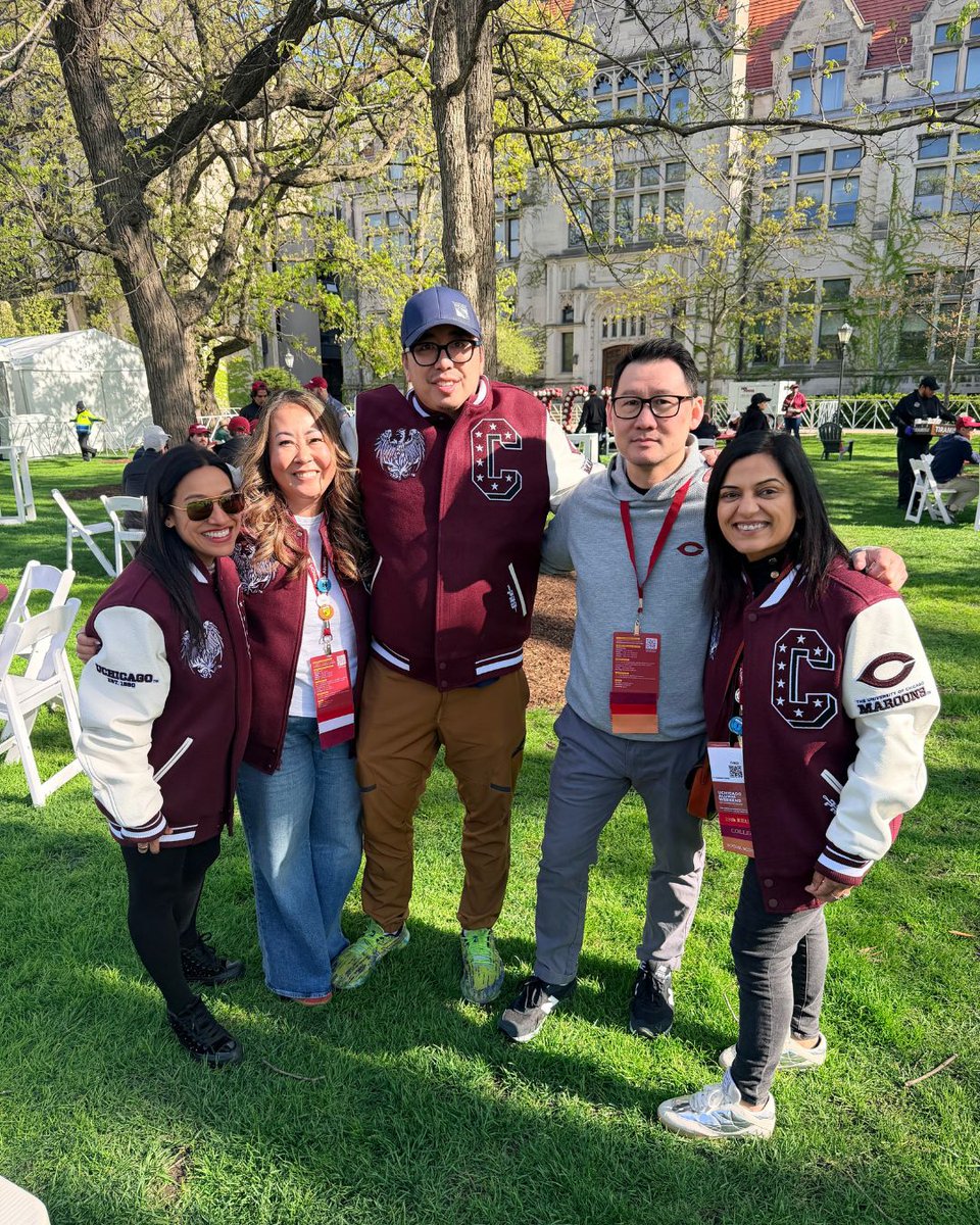 UChicago Alumni tweet media