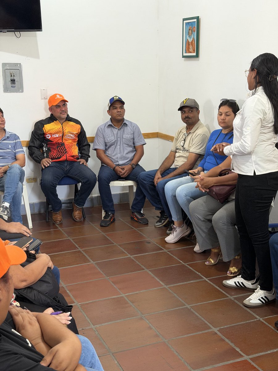 GREMIOS BOLIVAR tweet media
