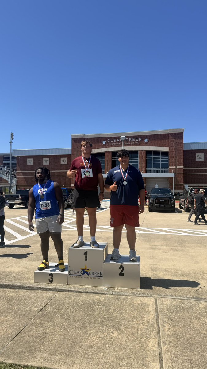 phoenixsmith132's tweet photo. 2nd place and proud at region today with a throw of 58.3 going to State!! #Tompkins #region https://t.co/tTcKa2h63L
