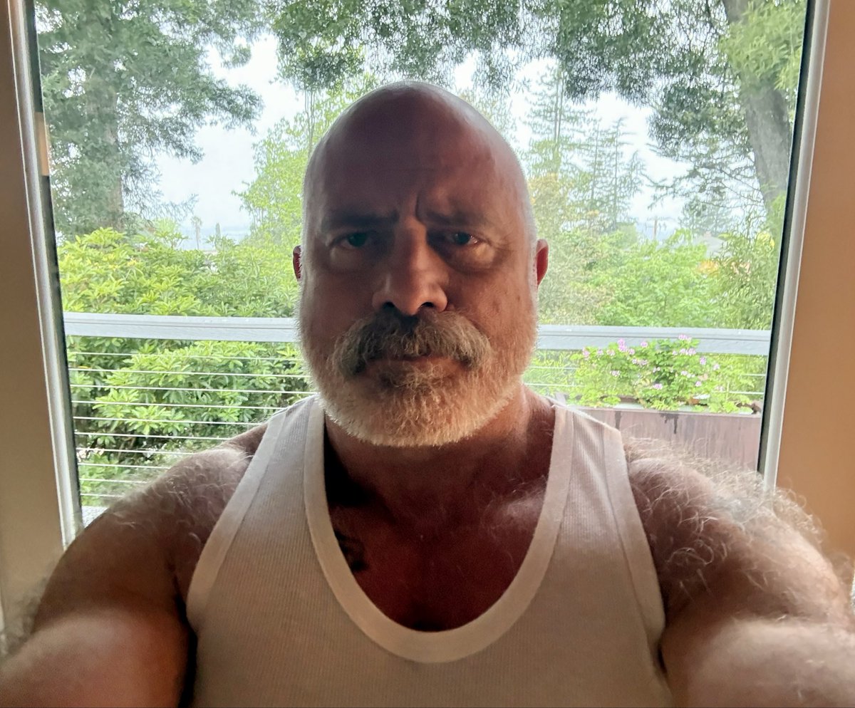 MikeDozer tweet media