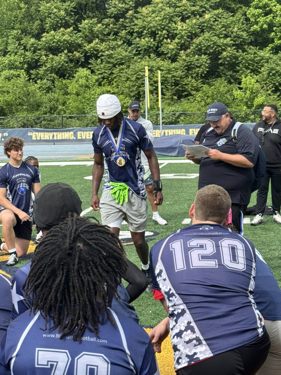 hcafball's tweet photo. Congratulations to @Jeremiah_Davis4 on being named the best offensive player @BlueGreyFB regional combine today in Charlotte, NC. #PoundTheRock https://t.co/6f4rkH7HmB