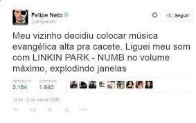Rubilson14's tweet photo. pqp meu vizinho tá a duas horas tocando louvor https://t.co/7TjeLnNmDb