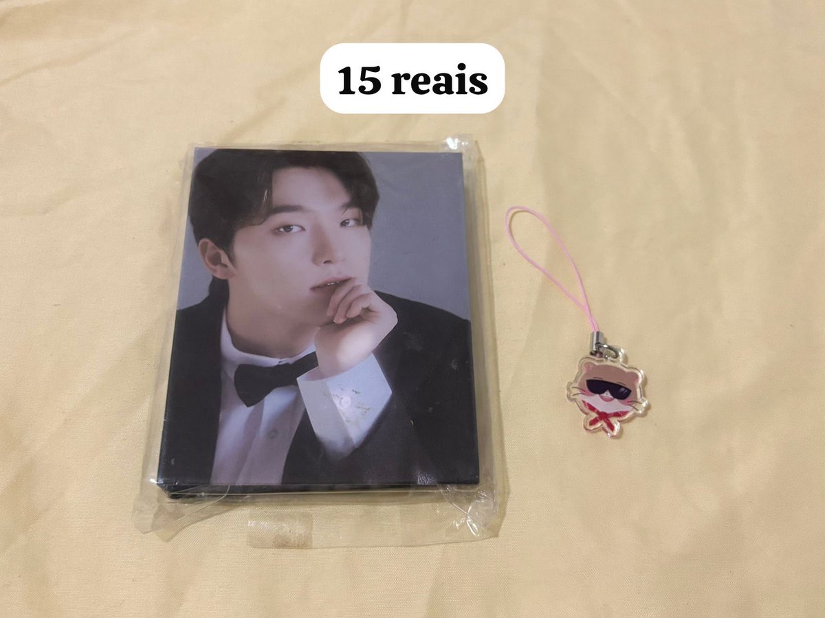 do_junhui's tweet photo. SEVENTEEN VENDA 

Oficiais:
Mini álbum Dino
POB Semicolon Dk e Hao
Kihno The8 e BSS

Fan Made:
Chaveiros Hoshi, Joshua, The8, Jun, DK e Mingyu
Popsocket Jeonghan e Seventeen
Mini bolsas Hoshi e Jeonghan 

Preços nas imagens + frete.

Pagamento: pix ou cartão. https://t.co/uEpo7NZnIa