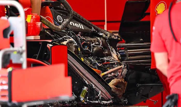 Crise na Ferrari tweet media