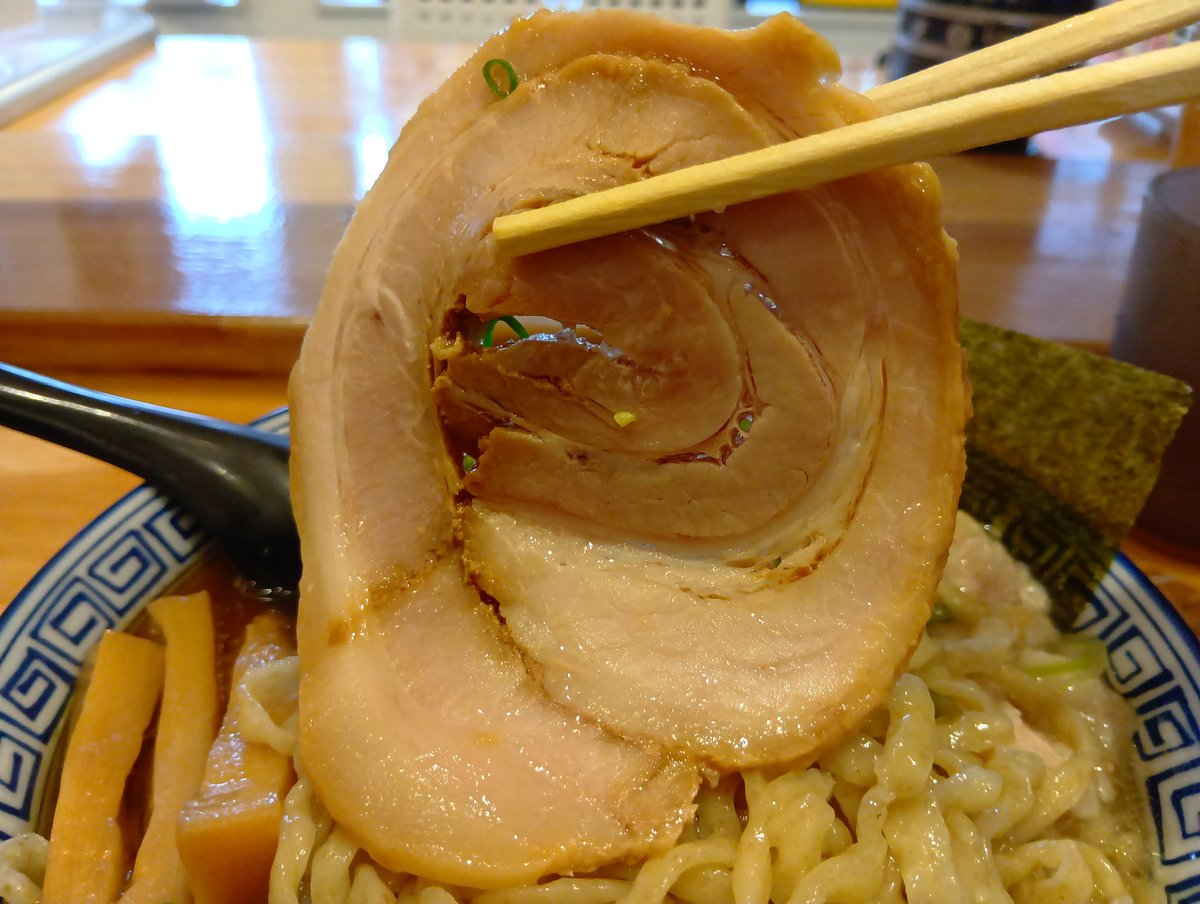 あっき🍜🍨 tweet media