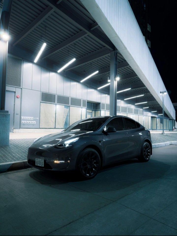 Tesla_flex_'s tweet image. The future isn’t coming anymore.
It’s already driving past you in silence ⚡
#Tesla #EV #ElectricVehicles