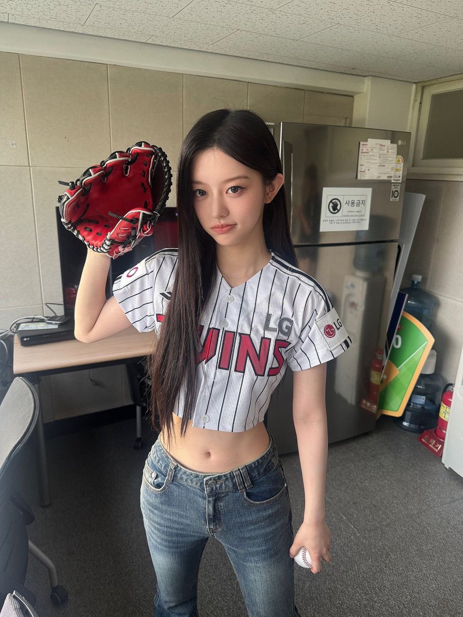 Minju, Park. tweet media