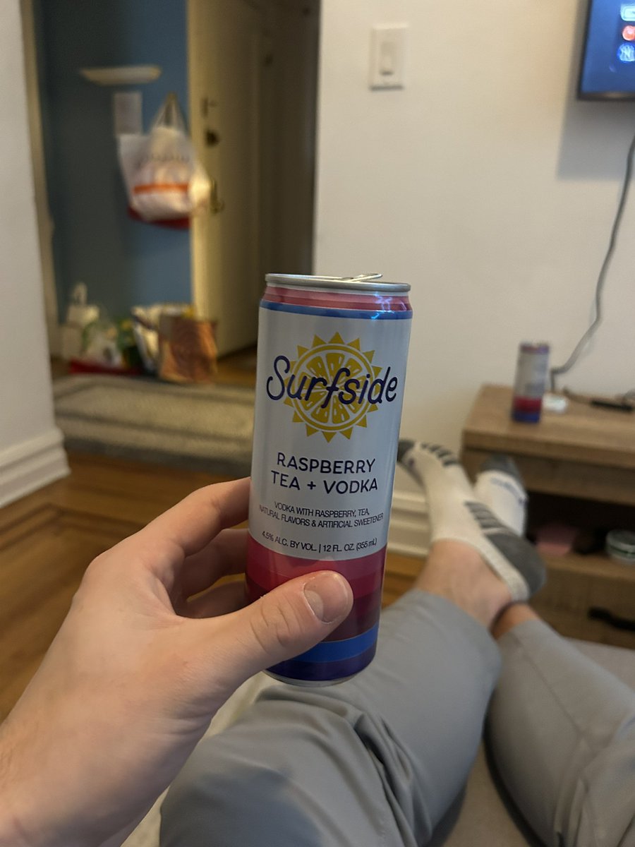 CPowers1967's tweet image. Fella it’s derby day… might go out

#staytuned #kentuckyderby #drinking

-Just a guy on the interweb
