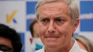 #JoséAntonioKast
QUE PRESIDENTE MAS PENCA