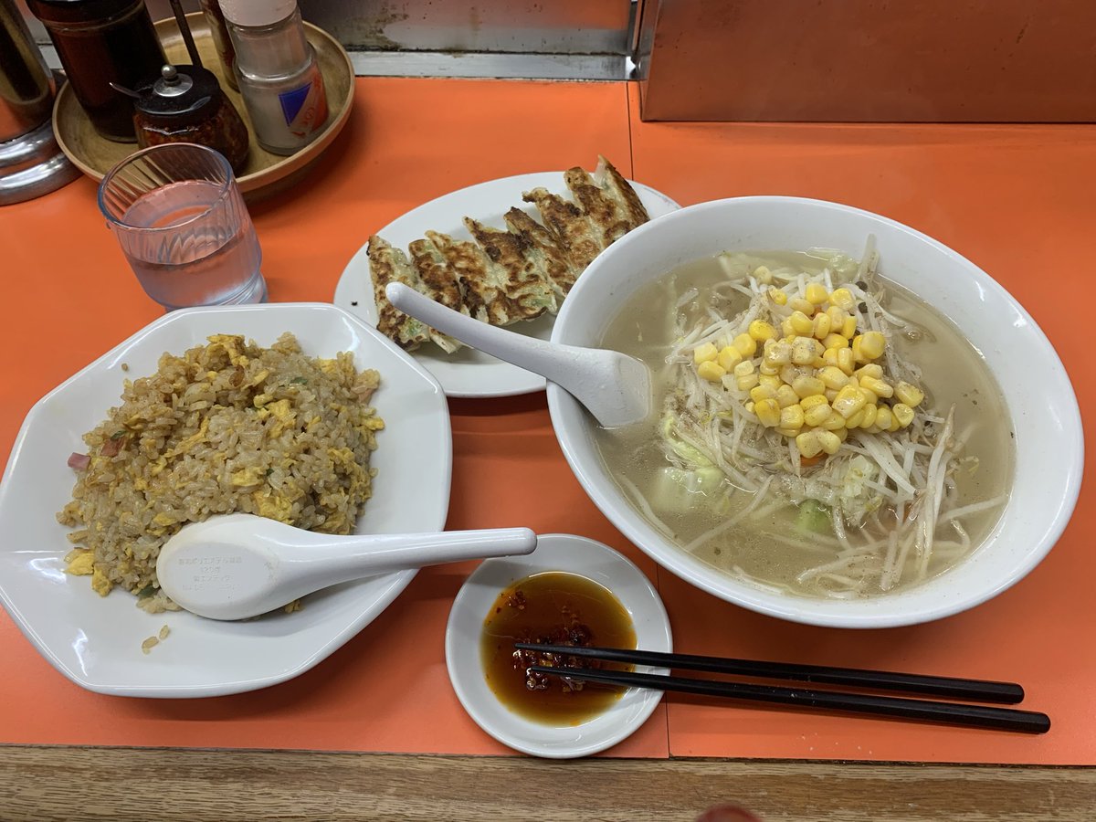サッカー⚽️試合…頑張ったご褒美🍜
ちょっと遅かったけど…まさくんセット（塩バージョン）食べちゃった😋
お腹いっぱい😜
#コペン20thAE 
#萬来軒