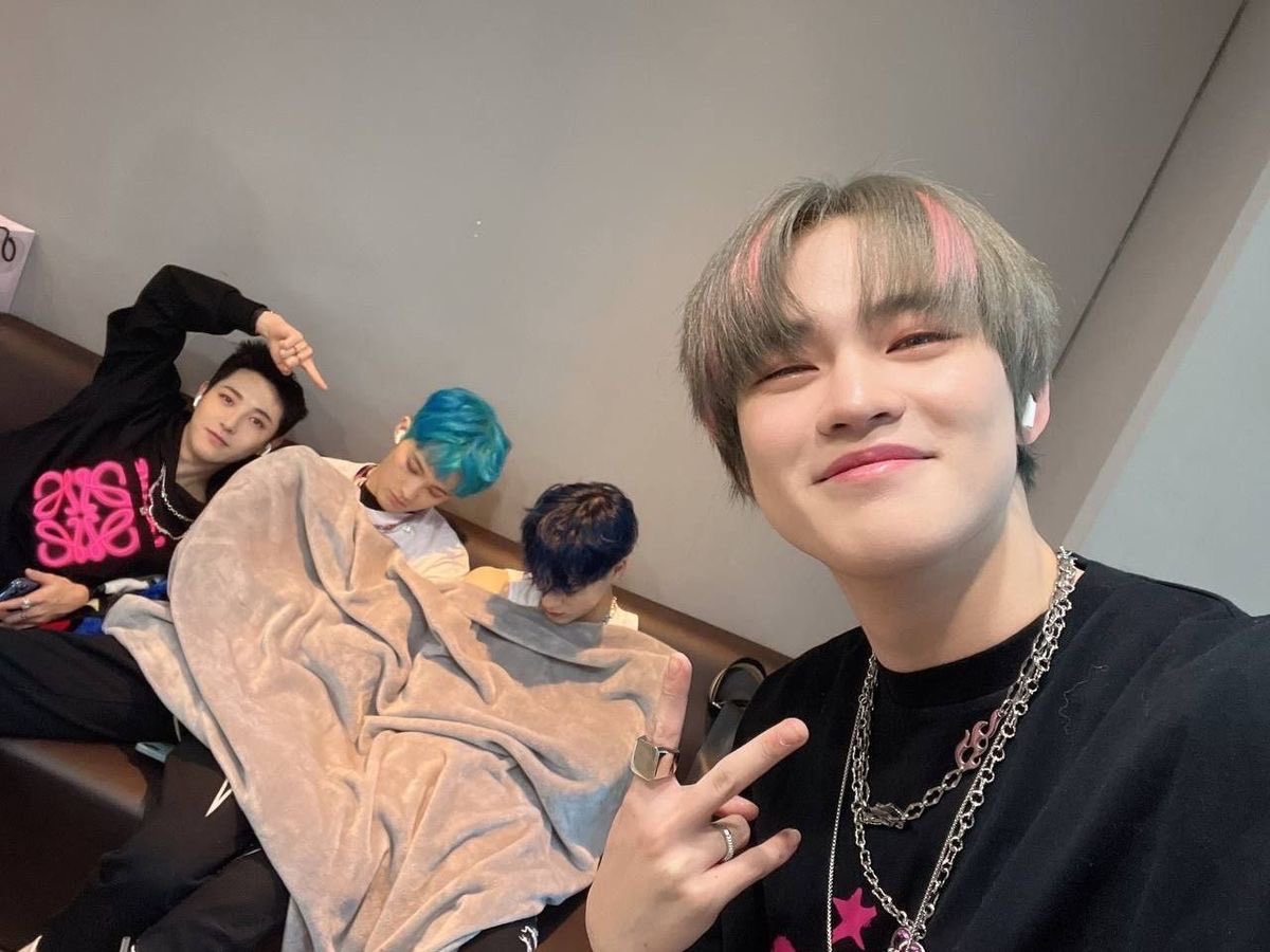 markhyuckism | cyii tweet media
