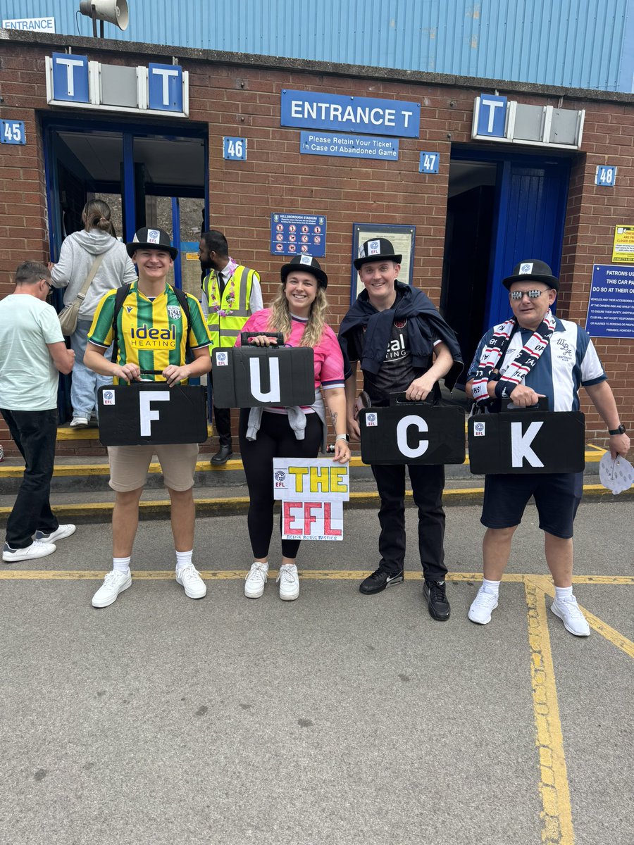 izzywizzy0303's tweet photo. Last game of the season. Sheffield Wednesday away 🔵⚪️ https://t.co/Fj5Umcx7Gp