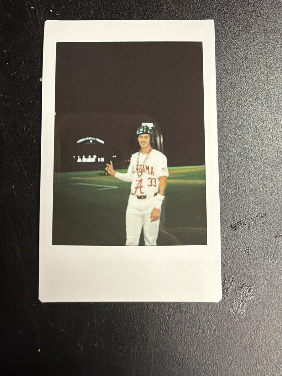 Polaroid Now at The Joe tweet media