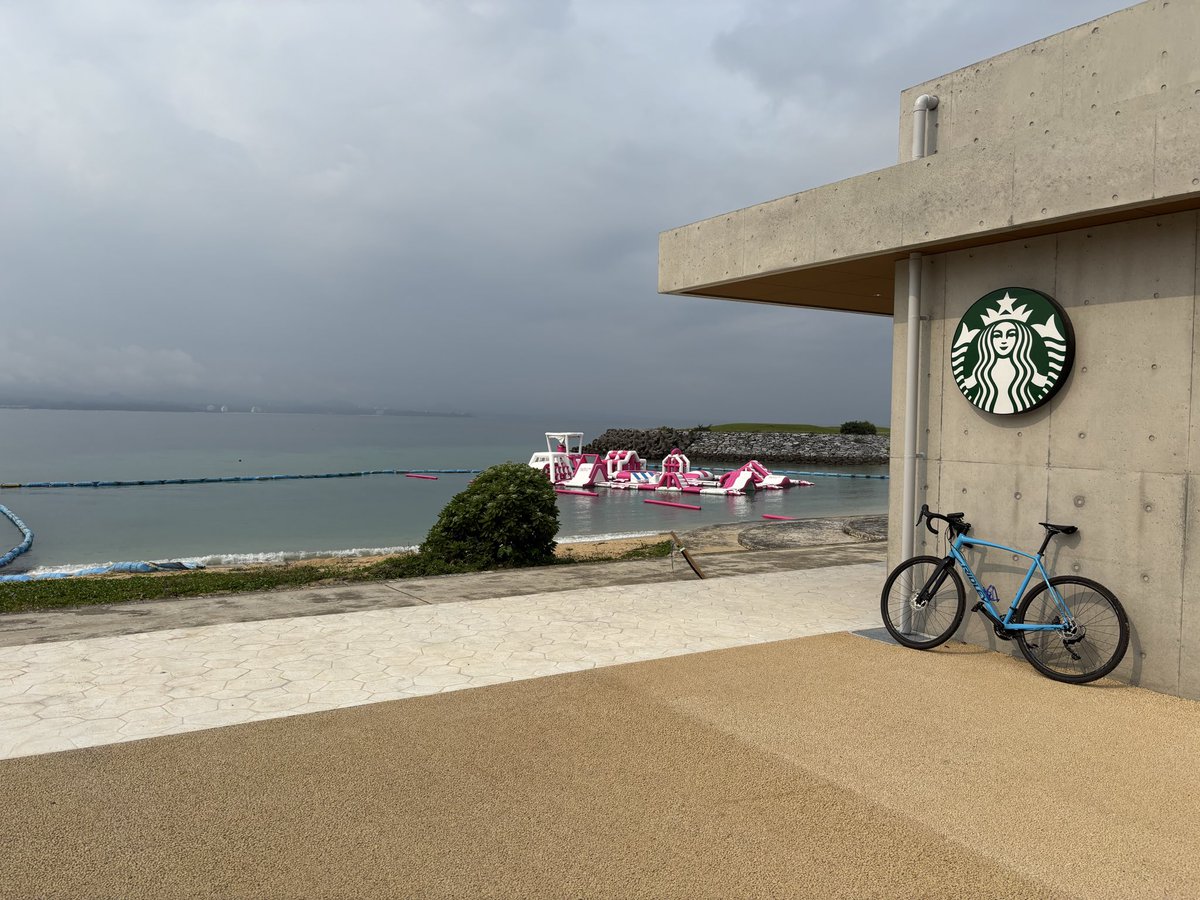 ok_ritchy's tweet photo. 21cBeach に
スタバができた😃 https://t.co/3MWs8jA86V