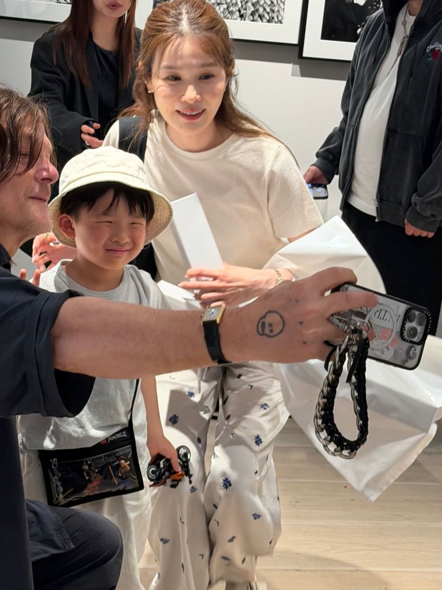 bigbaldgallery's tweet image. An incredible day 1 for #CELEBRATE Norman Reedus🩷🩷🩷
Don't miss day 2!
#InTransit