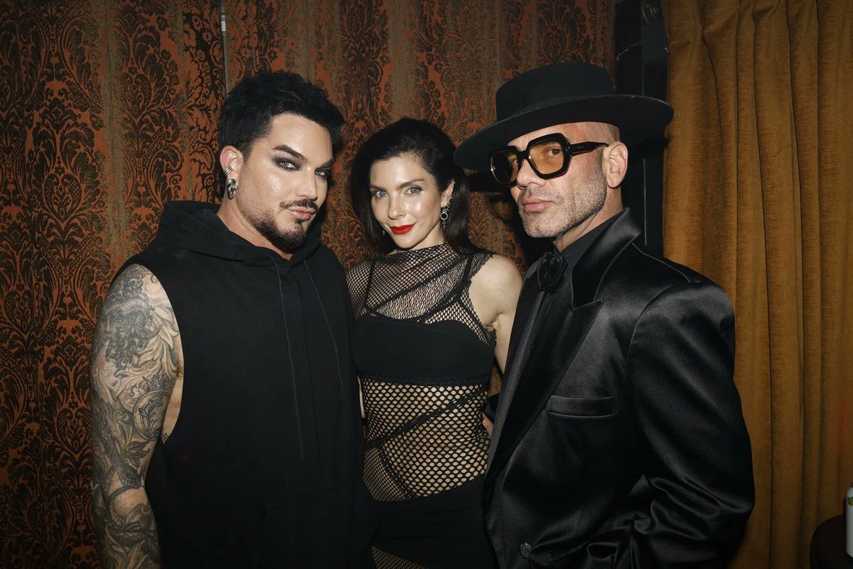 PRO PHOTOS/ <a href="/adamlambert/">ADAM LAMBERT</a> clubbing last night in NY at Simon Says Party 🖤😍
And More photos of Adam with friends 
thecobrasnake.com/simon-says-nyc…