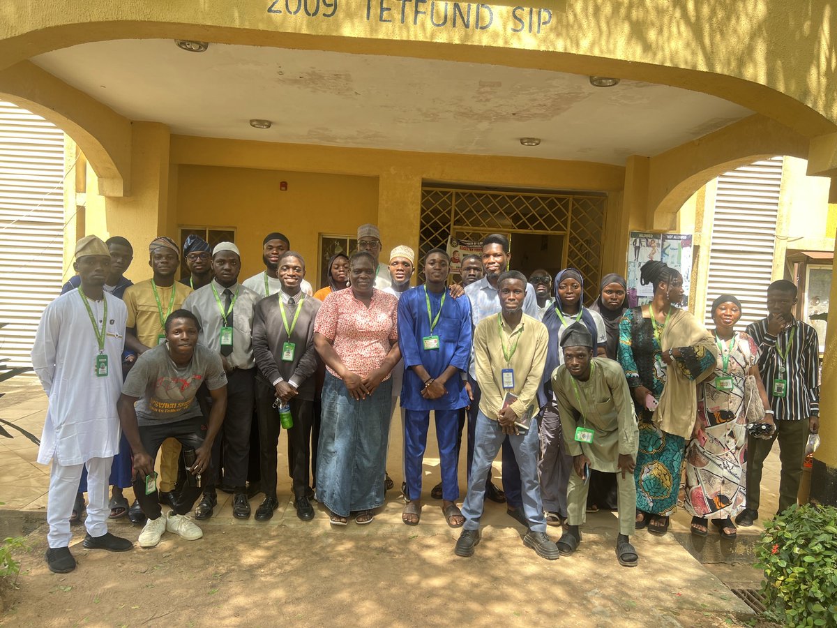 ladeboye230's tweet photo. Two engagements, one productive day.

Participated in the faculty clean-up exercise, then moved straight to the 4th Ordinary Sitting of Unilorin Senate Council.

Service. Representation. Impact. https://t.co/7S9GkvEDZl