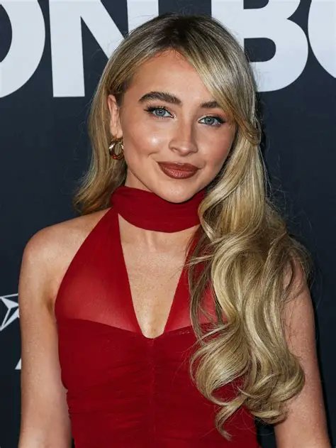 regishale96's tweet photo. @celebrityszn_2 https://t.co/Lg83xYDZ7V