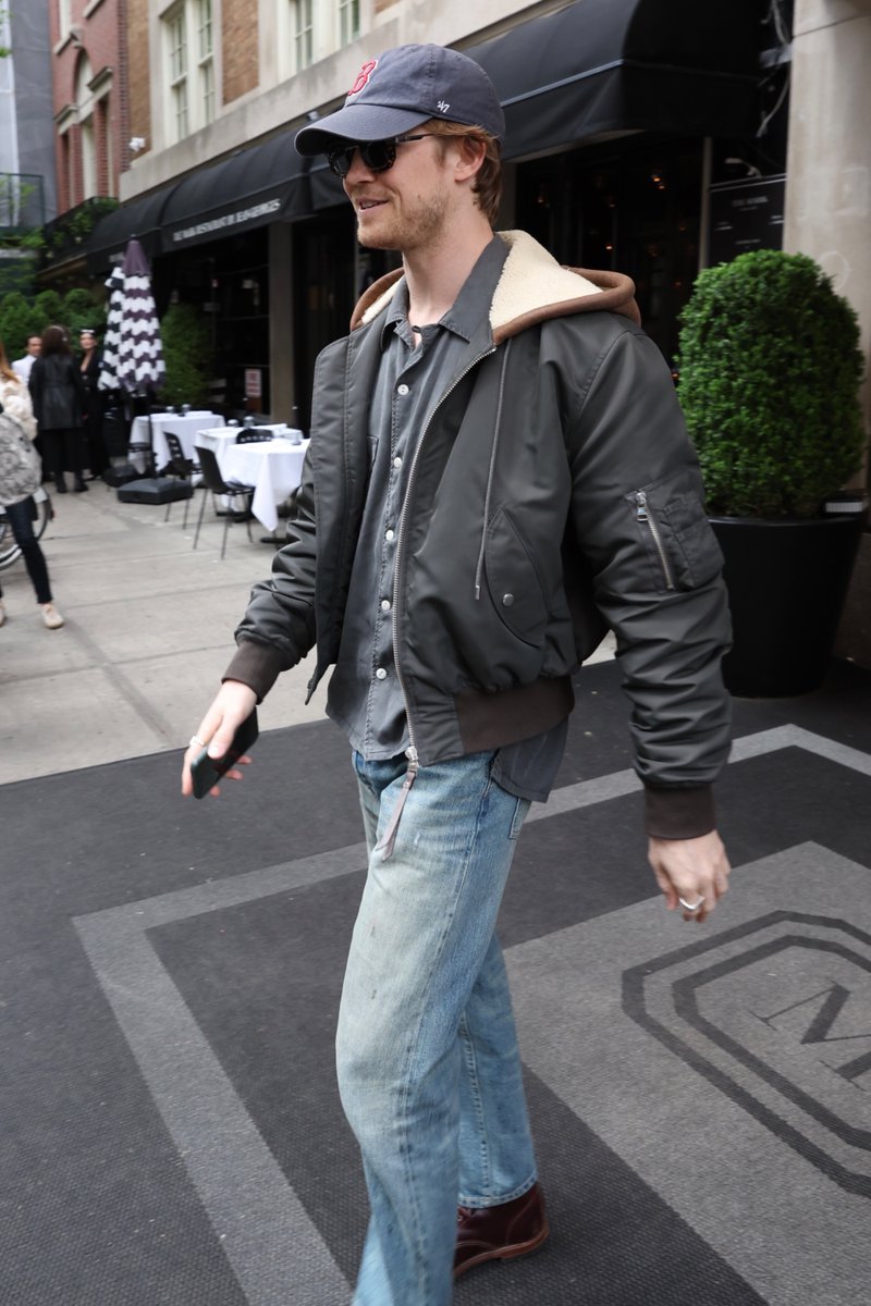 Joe Alwyn Archives tweet media