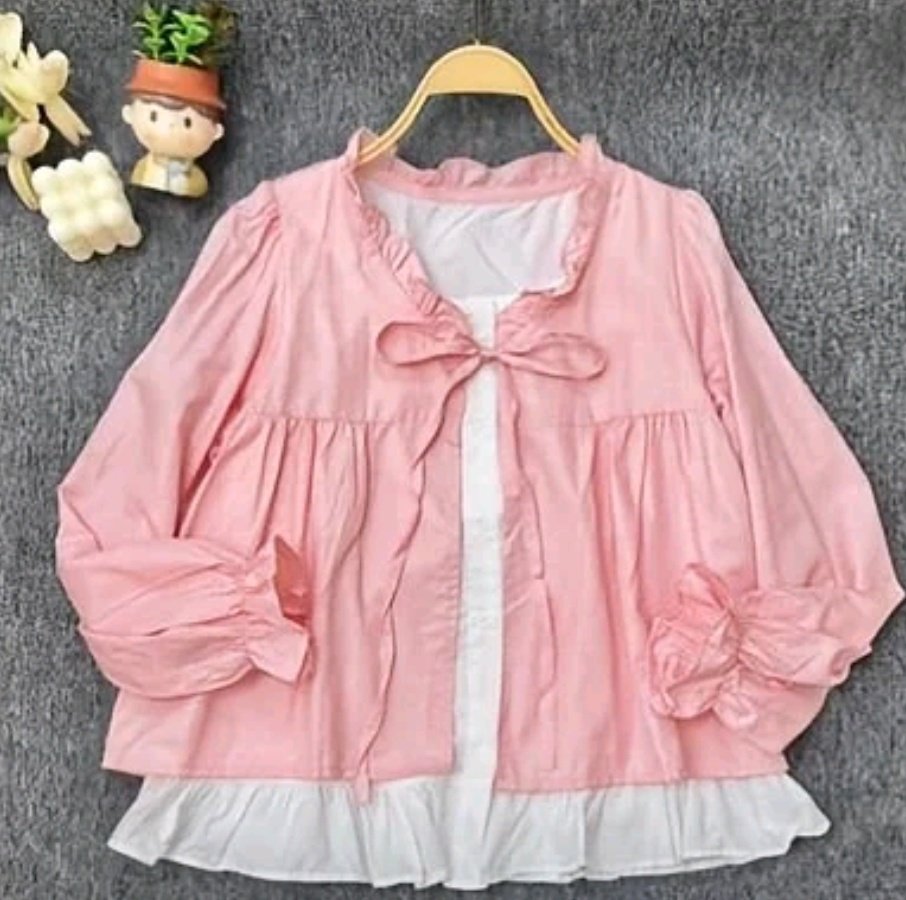 royalsay21's tweet photo. PL Preloved jual blouse kemeja cantik. baru dipakai sekali ke pantai. 
Warna aslinya lebih terang
Bahan katun poplin
Ld 106 cm
Pb 65 cm
Price 85.000
Dom Pati jateng https://t.co/O7lyLDYBjd