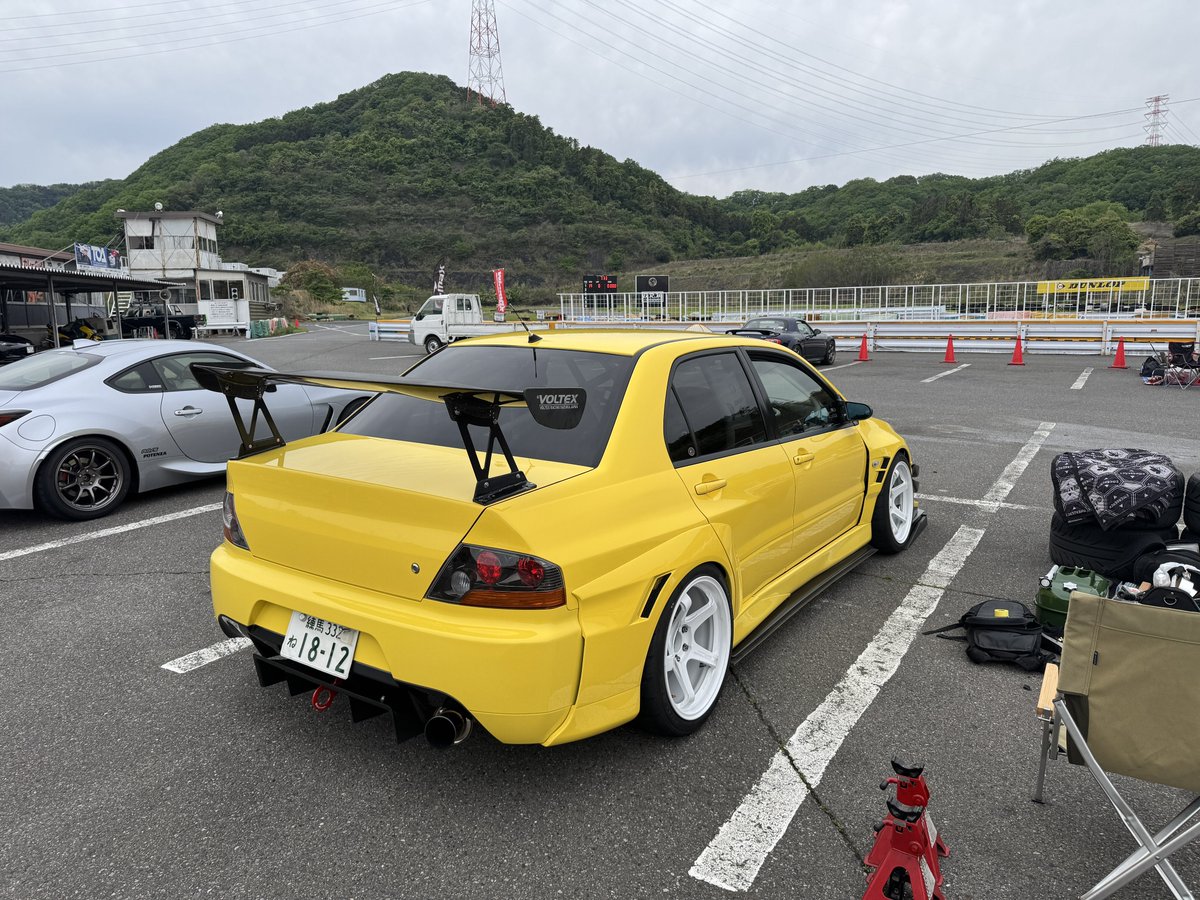 てら tweet media