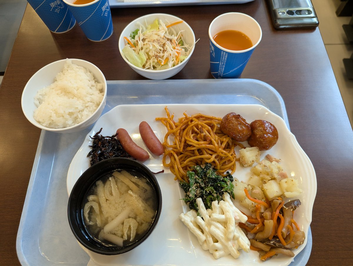 モンモン tweet media