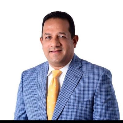 diariolahoja's tweet image. #FraseDelDia | "El poder es pasajero, la legitimidad es la verdad. Busca siempre que tus acciones vengan del corazón y guiadas por #Dios."

@RuddyPerezRD 
Abogado y empresario