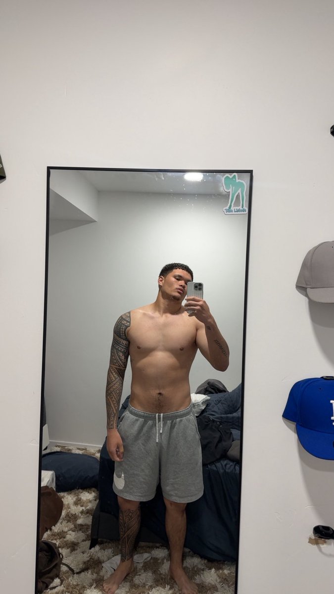 WE$T tweet media